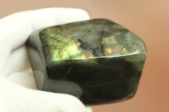 稀有な遊色。ライムグリーンに輝く鉱物ラブラドライト(Labradorite)（その7）