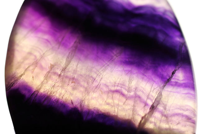 これが希少な「紫蛍石」だ！高い透明度、美しい光りのレイヤーを備えたレインボーフローライト（fluorite）（その3）