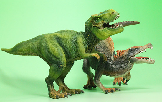 ティラノサウルスとスピノサウルス恐竜フィギュア2体セット（本物化石1個付き）（その14）