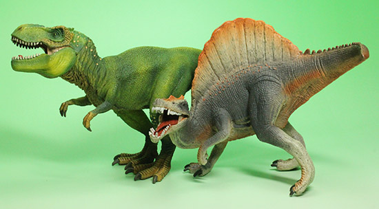 ティラノサウルスとスピノサウルス恐竜フィギュア2体セット（本物化石1個付き）（その15）