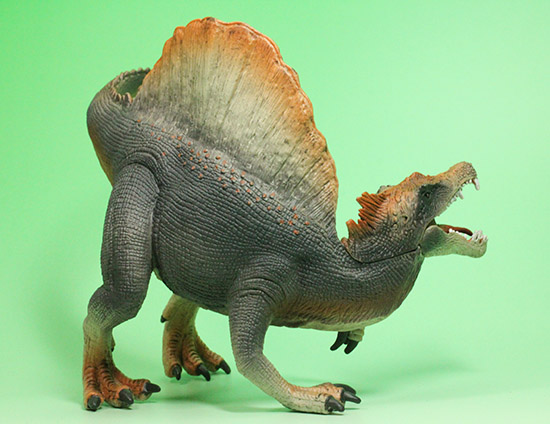 ティラノサウルスとスピノサウルス恐竜フィギュア2体セット（本物化石1個付き）（その6）