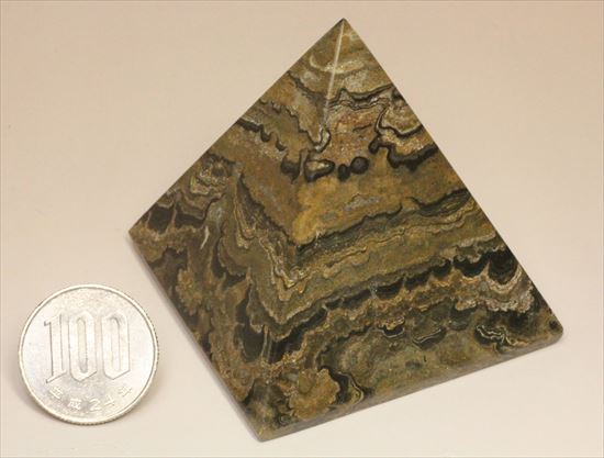 面白い形！ピラミッド型の地球に酸素を生み出したストロマトライト（ペルー産）（その12）