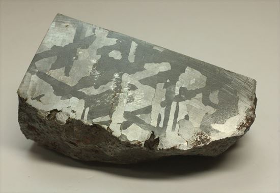 鉄隕石の代表格、中身丸見えの隕石カンポ・デル・シエロ(Campo del Cielo Meteorite)（その1）