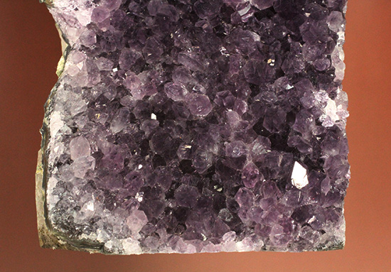１.５キロオーバー！紫水晶ことアメシストの原石、キラキラ輝く迫力標本(Amethyst)（その13）