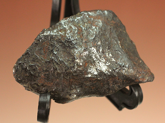 販売売り出し ★大きな隕石『鉄隕石』原石採取品。重量170g。磁石がピタッとくっ付きます。 アンティーク/コレクション