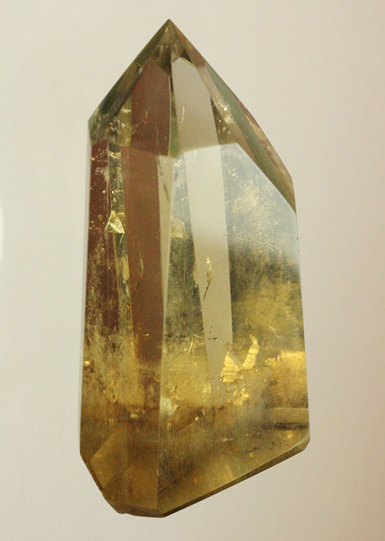 透明度高い！透き通る味わい黄水晶こと、シトリンのポリッシュ標本(Natural Citrine)/　【ot680】