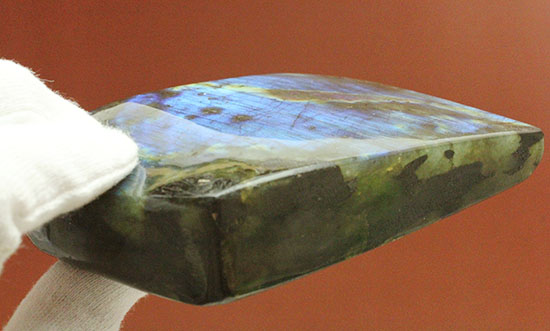 スカイブルーのラブラドレッセンスを堪能できる300gを超える巨大なラブラトライト(Labradorite)(その9)