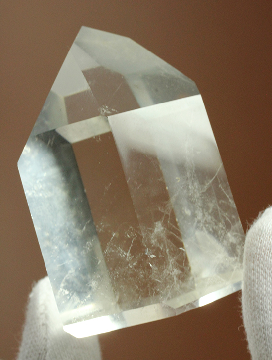 ファントムクォーツ!「幽霊」のような気泡を含んだ、幻想的な水晶。(その1)