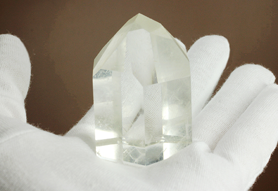 ファントムクォーツ!「幽霊」のような気泡を含んだ、幻想的な水晶。(その5)