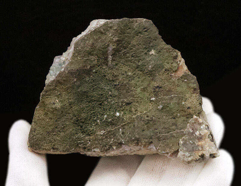 10cm超え！紫・白・緑の三層の調べ。地中の環境変化が刻まれたマルチカラー・アメシスト（Amethyst）の原石（その6）
