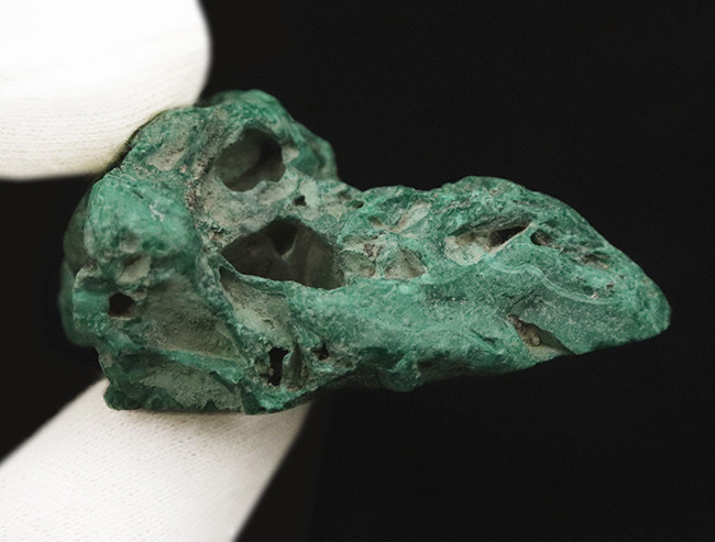 鮮やかなグリーンが際立つ、世界有数の産地・コンゴが誇るマラカイト原石（Malachite・孔雀石）（その7）