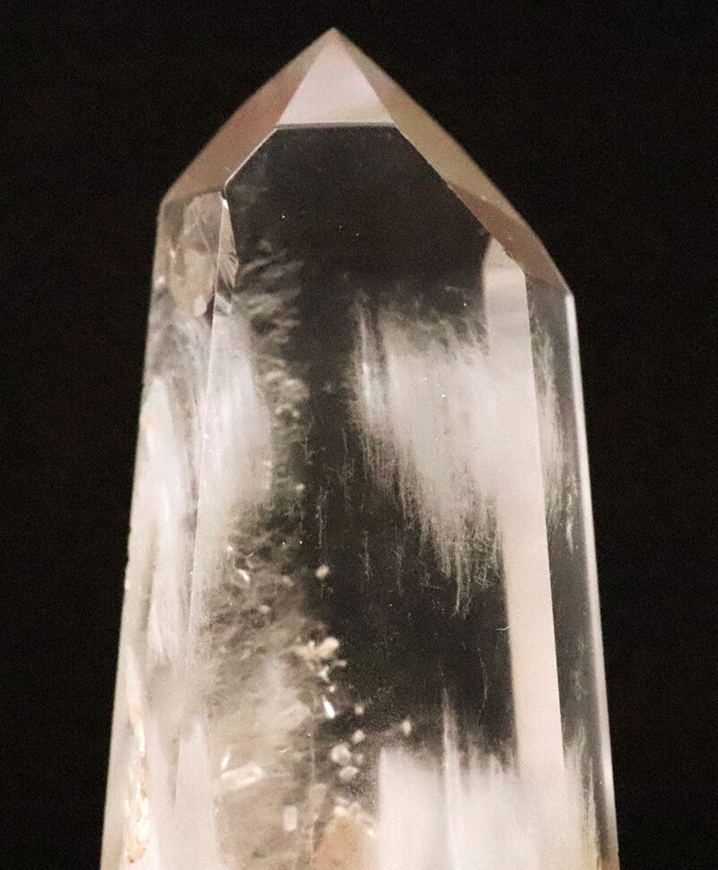 鉱物王国ブラジルより。二つとして同じものがないファントム型の水晶（Quartz）（その2）