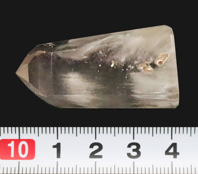 鉱物王国ブラジルより。二つとして同じものがないファントム型の水晶（Quartz）（その6）