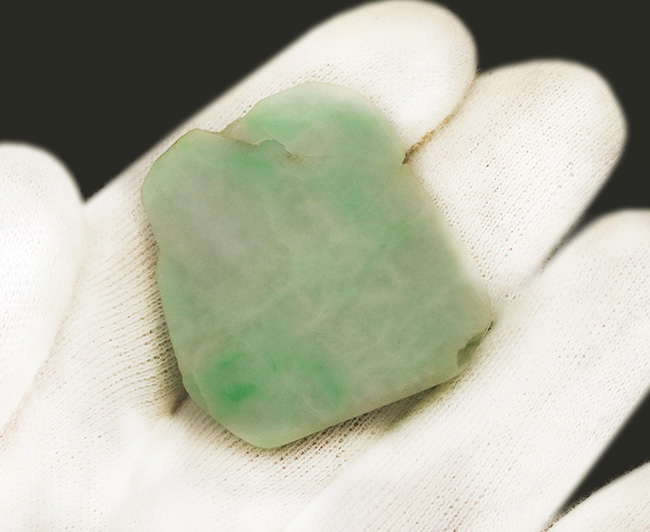 オーストラリア・クイーンズランド州産、やさしい緑を宿す鉱物、クリソプレーズ（緑玉髄）（その4）
