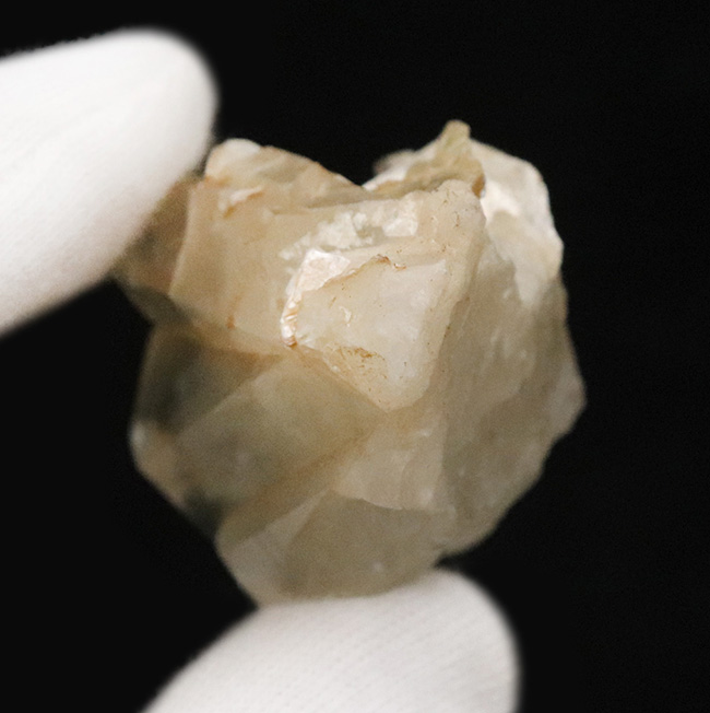 内部に虹を宿す天然水晶クラスター（レインボークォーツ）｜六角柱結晶・手のひらサイズ（その6）