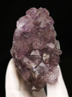 自然が育てたラベンダーパープルの輝き！シャープな結晶が密集するアメシスト（Amethyst）原石クラスター