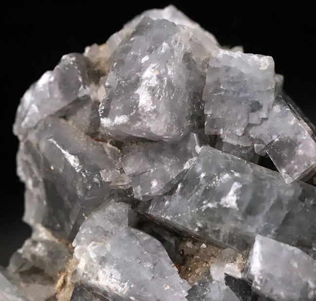 重い！かつて存在した海や水の記憶を内包した存在……天青石の異名を持つ、セレスタイト（Celestite）の天然クラスター標本（その4）