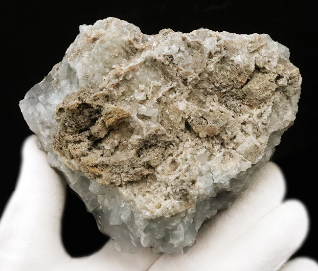 重い！かつて存在した海や水の記憶を内包した存在……天青石の異名を持つ、セレスタイト（Celestite）の天然クラスター標本（その5）