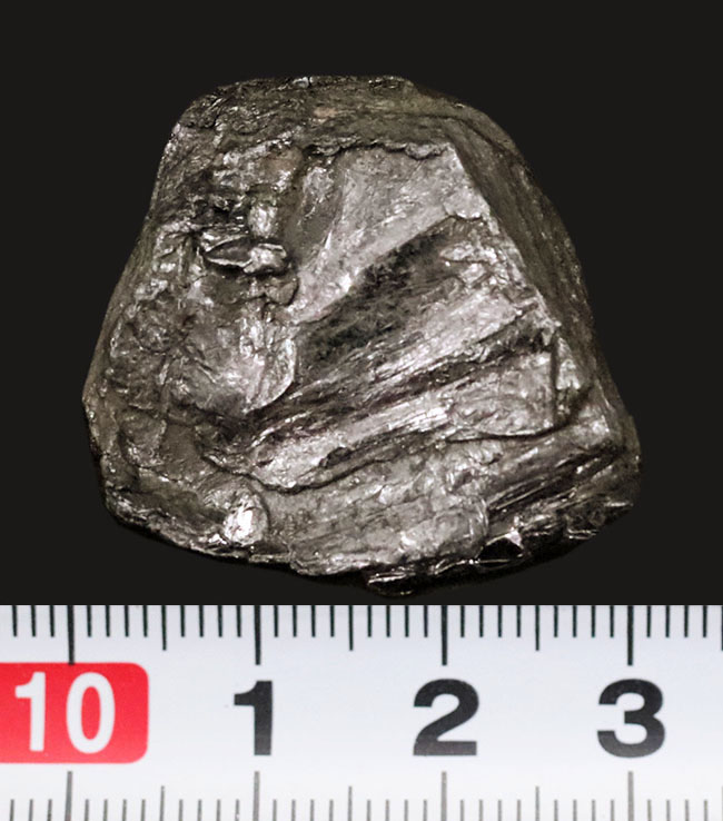 世界遺産・白川郷のほど近く、平瀬鉱山（閉山）産の高品位モリブデン（輝水鉛鉱）の天然標本（その6）