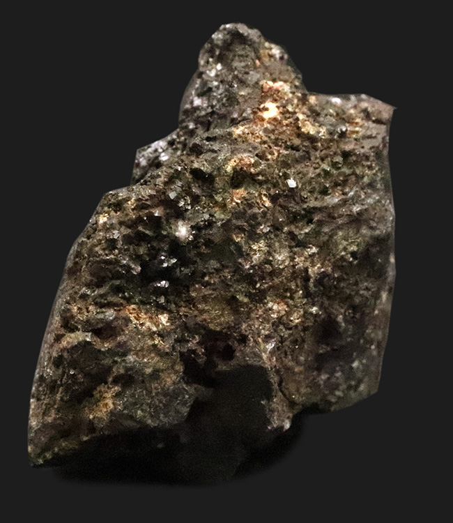 大航海時代のモバイルバッテリー、磁力あり！日本を代表するスカルン鉱床、大分県尾平鉱山産のマグネタイト（磁鉄鉱）（その2）