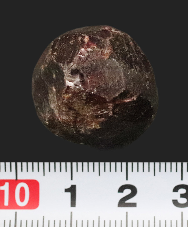 中世の戦士の守護石！鉄のような重みと真紅が特徴のアルマンディン・ガーネット（Garnet）（その5）