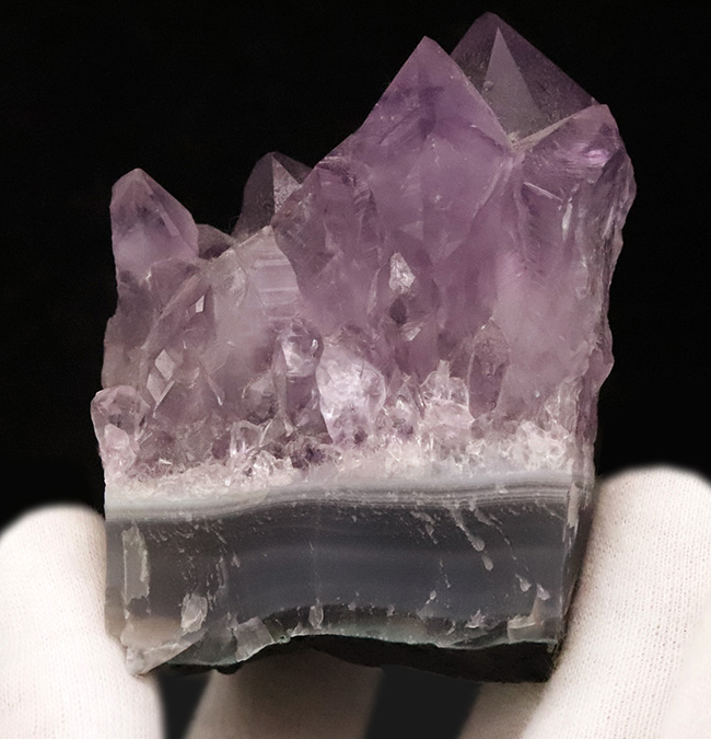 机上に、時を閉じ込めた紫の洞窟はいかが?ブラジル産ジオード型・天然アメジスト(Amethyst)(その4)