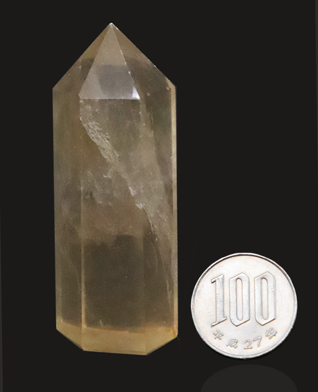 観賞用鉱物の定番アイテム、イエローフローライト(Fluorite)カット標本(その7)