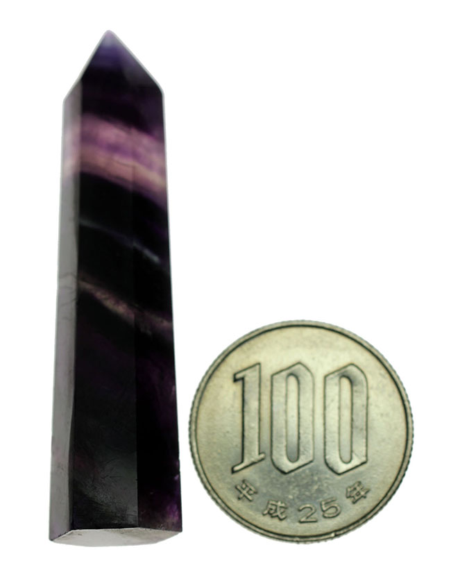 紫の濃淡を楽しめる鉱物、フローライト(fluorite)(その7)