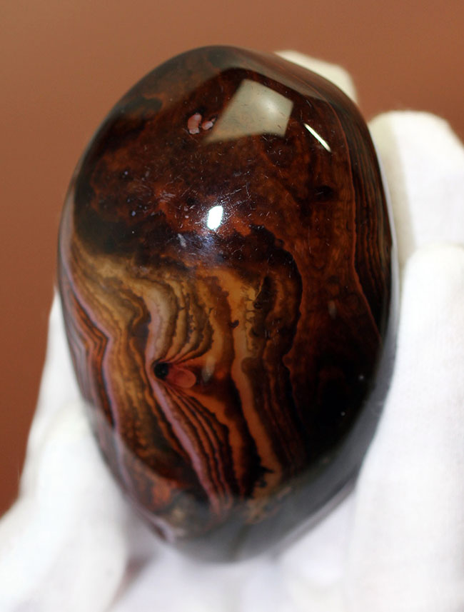 これぞ縞瑪瑙！細線が多数入ったマダガスカル産メノウ（Agate）（その6）