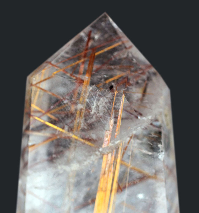 レア！ゴールデンルチルクォーツにトルマリンが見られる、１００％天然結晶。（その2）