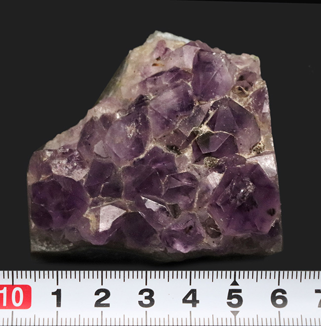 原石でしか味わえないナチュラルで無骨な味わい！ブラジル産のアメシスト（Amethyst）（その6）