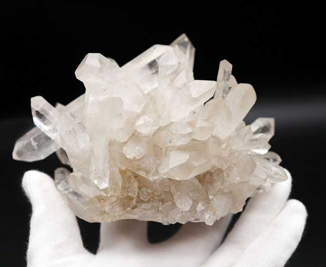 １００％ナチュラル！７００グラムに迫る水晶の結晶。無色透明の純粋なロッククリスタル（その4）