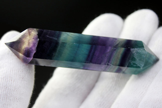 人気の鉱物、多色彩のバンド構造を持つ、レインボーフローライト(Fluorite)(その6)