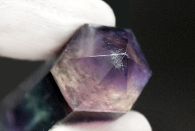 人気の鉱物、多色彩のバンド構造を持つ、レインボーフローライト（Fluorite）（その7）