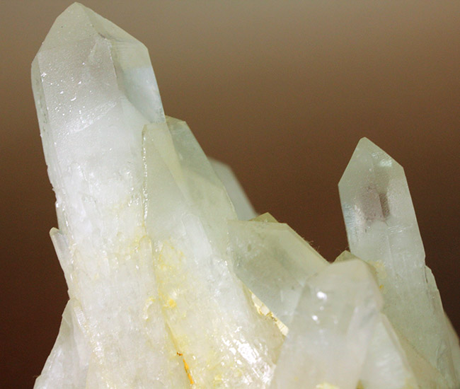 大きい！天然のミルキークォーツ。石英結晶（水晶）のクラスター標本