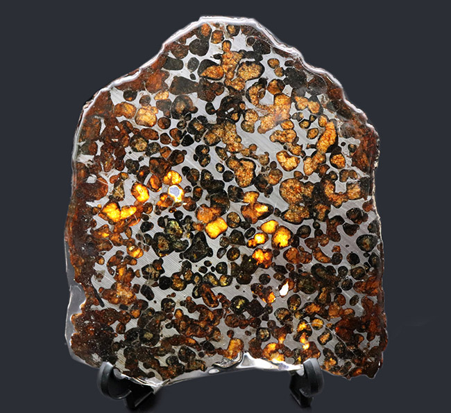 大きい、本体最大部１５センチ！最も美しい隕石の一つ、２０１６年に発見された新しいパラサイト隕石、ケニヤ産パラサイト隕石（本体防錆処理済み）（その1）