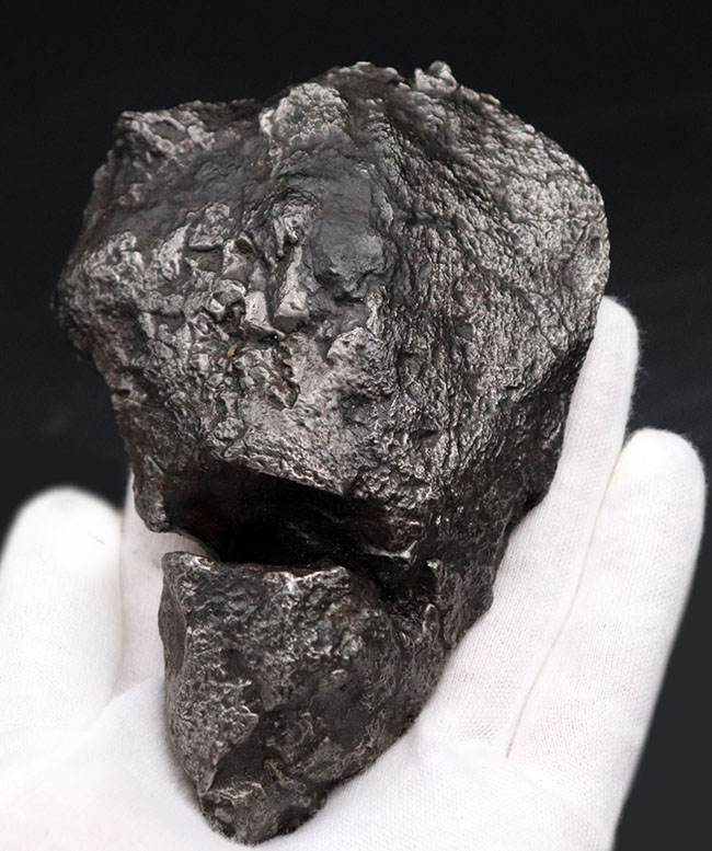 巨大、激重、８７５グラムに達する極めて巨大な個体、最も有名な鉄隕石の一つ、アルゼンチン・チャコ州に落下したカンポ・デル・シエロ（その8）