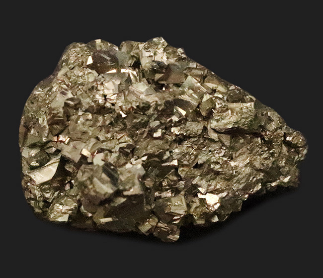 愚か者の金こと、黄鉄鉱、パイライト（Pyrite）の自然標本（その1）