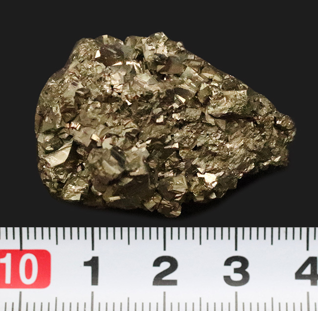 愚か者の金こと、黄鉄鉱、パイライト（Pyrite）の自然標本（その6）
