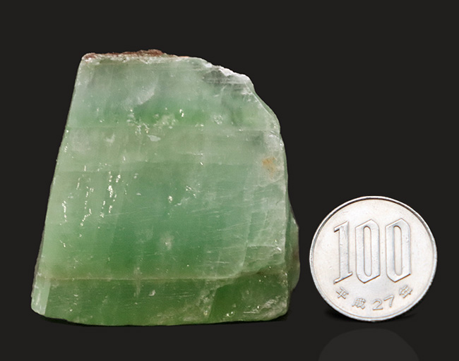 和名の「ホタルの石」の名が示すように、紫外線があたるとわずかに蛍光性を示す、美しい鉱石、フローライト（Fluorite）（その8）