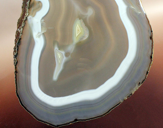 透明度の違いが生み出す幻想的風景。３０センチに迫る特大サイズ！ブラジル産メノウ（Agate）（その4）