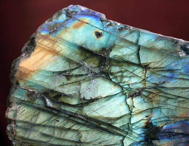 遊色効果で人気の鉱物、ラブラドライト(Labradorite)。シャンパンゴールドとブルー。(その12)