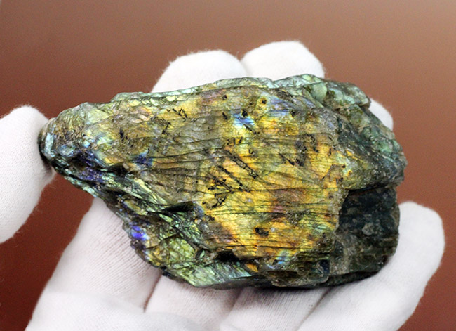 遊色効果で人気の鉱物、ラブラドライト(Labradorite)。シャンパンゴールドとブルー。(その7)