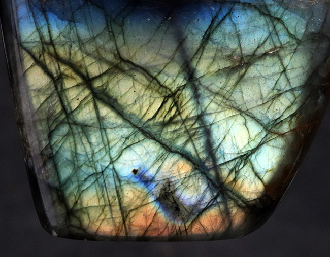 発色良し!ブルーとシャンパンゴールドのグラデーションが美しい!マダガスカル産のラブラドライト(Labradorite)の厳選標本(その3)