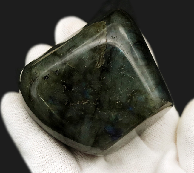 発色良し!ブルーとシャンパンゴールドのグラデーションが美しい!マダガスカル産のラブラドライト(Labradorite)の厳選標本(その5)
