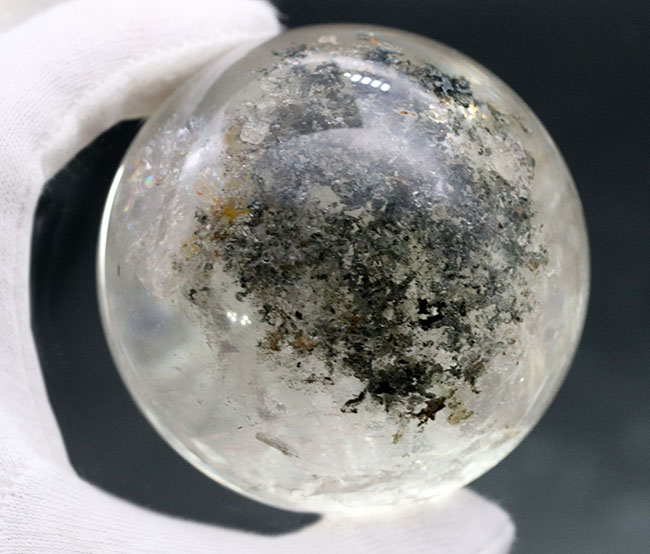 内部から虹色の閃光を放つ!カルサイト(Calcite)の大きな球体結晶。その名もレインボーカルサイト!(その3)