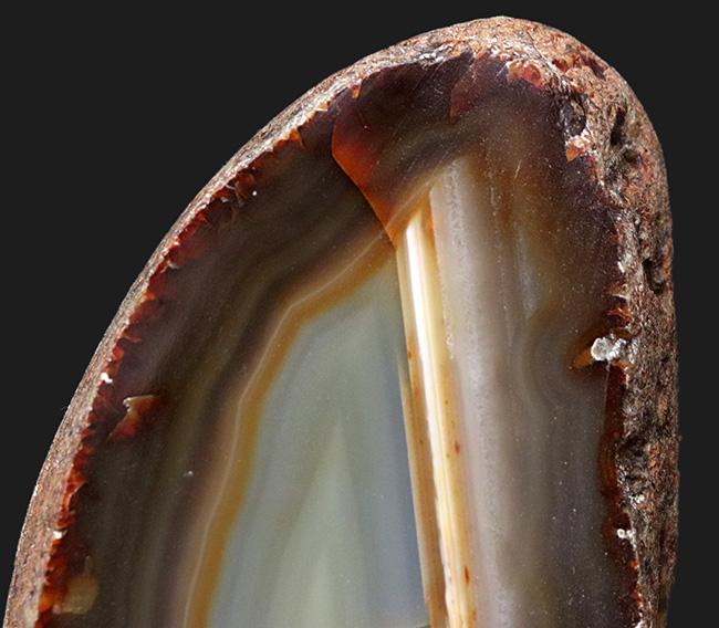 鉱物コレクションとしてはもちろん小物入れとしても使えるブラジル産の縞瑪瑙（Agate）（その5）