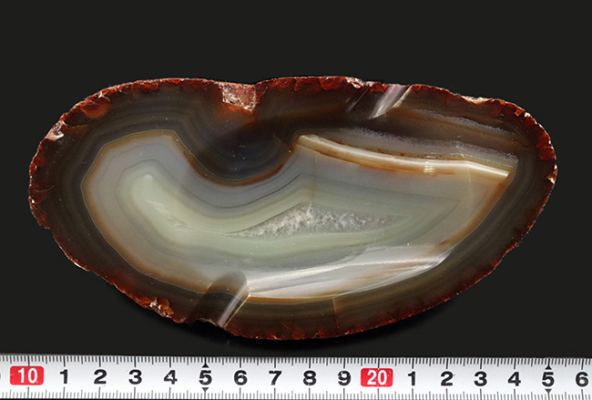 鉱物コレクションとしてはもちろん小物入れとしても使えるブラジル産の縞瑪瑙（Agate）（その7）