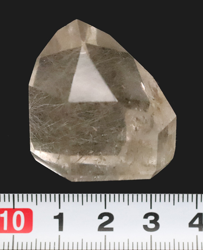 非常に緻密な毛のような針状結晶が高密度に見られる、「天使の髪の毛」ことルチルクォーツ（Rutilated Quartz）（その5）