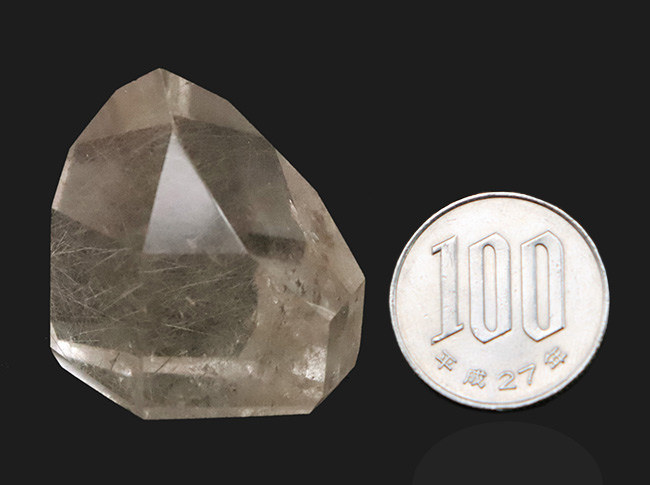 非常に緻密な毛のような針状結晶が高密度に見られる、「天使の髪の毛」ことルチルクォーツ（Rutilated Quartz）（その6）
